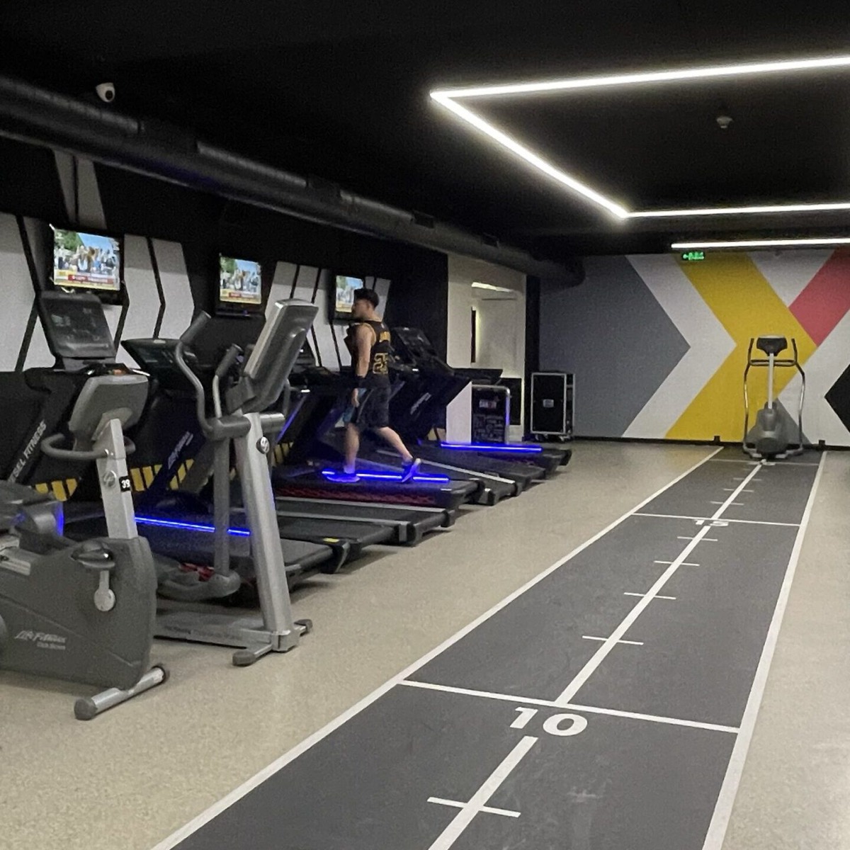 DahaFit Ümraniye gym facility photo 11